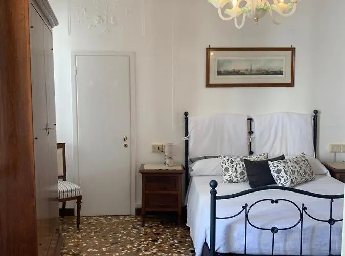Bed and breakfast Al Teatro With Canal View Venecia